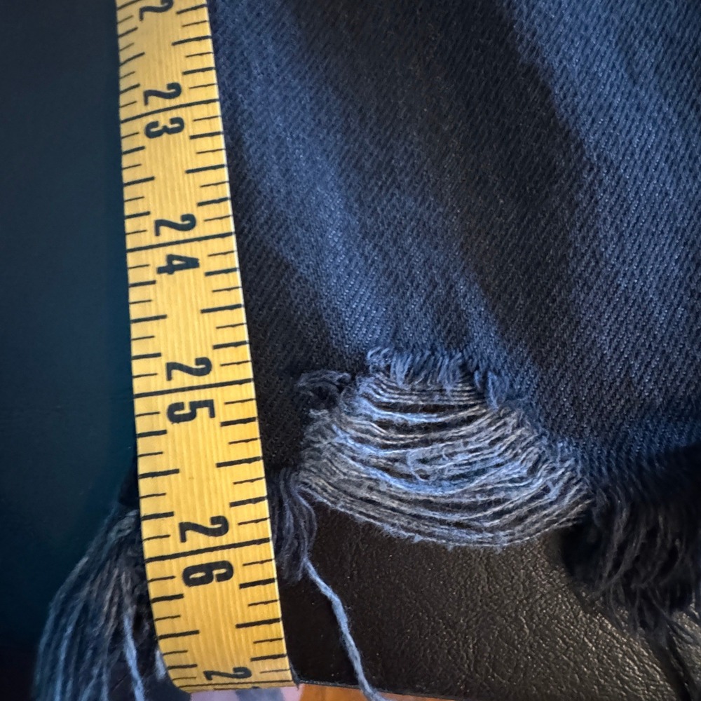 We The Free Jeans Maggie Mid Rise Straight Black 24 Distressed Frayed Button Fly - Picture 11 of 12